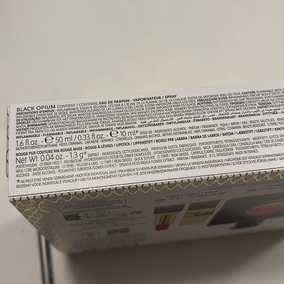 Yves Saint Laurent
Black Opium Eau de Parfum Holiday Gift Set ๐Brand New ๐๐ค - Picture 5 of 5